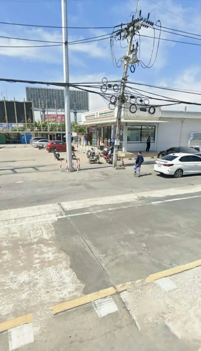 ขายที่ดินเปล่า 50 ตรว. ถนนกรุงเทพกรีฑา-ลาดกระบัง